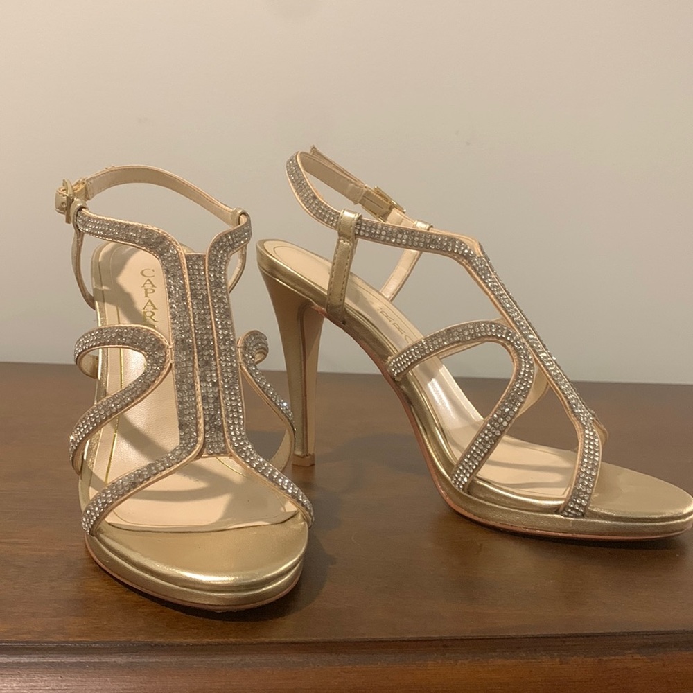 CAPARROS Gold Evening Shoes Sz 7.5